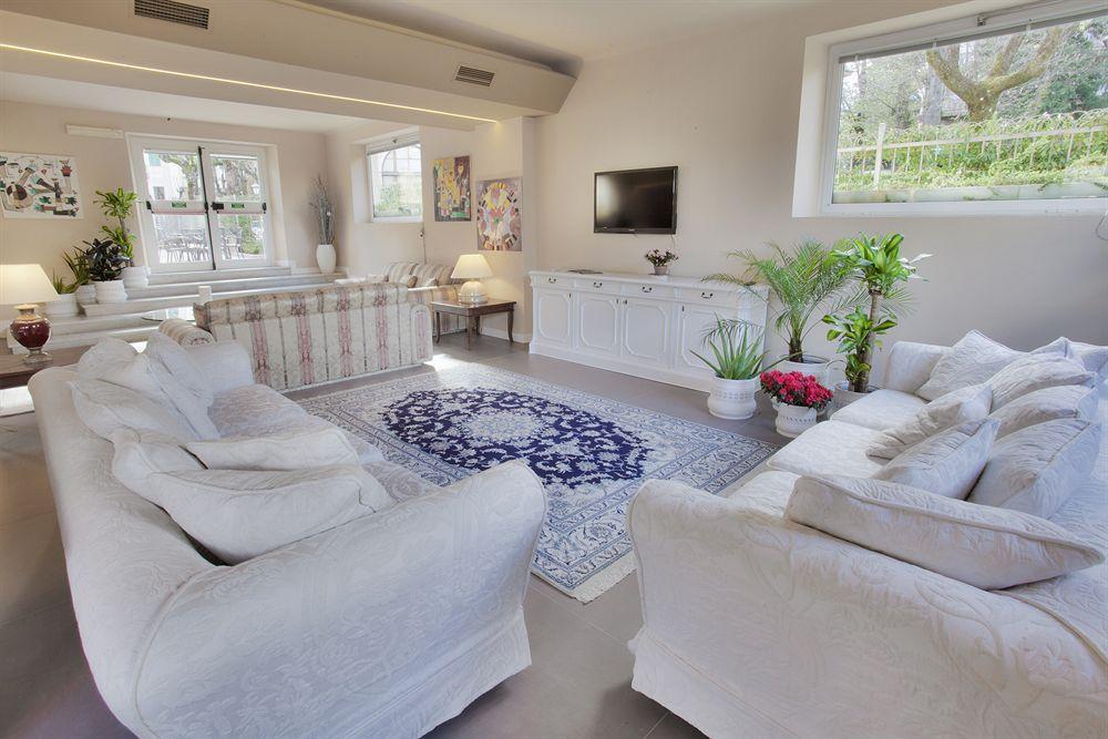 Relais Le Felci Executive Suite Spa Fiuggi Buitenkant foto