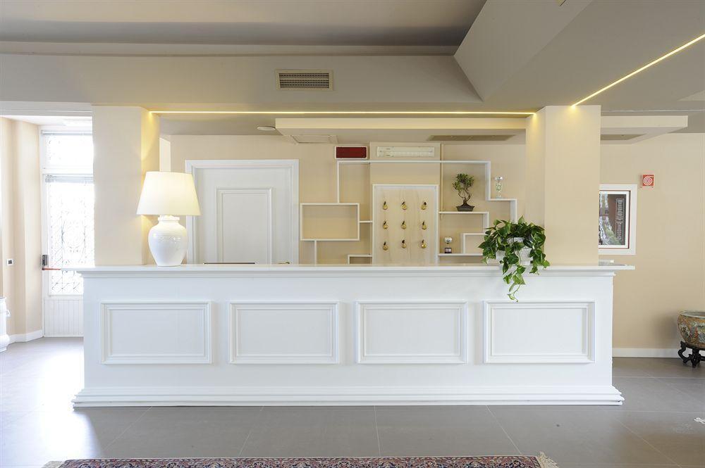 Relais Le Felci Executive Suite Spa Fiuggi Buitenkant foto